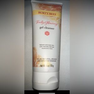 2/$22 Burt's Bees Truly Glowing Gel Cleanser / Natural With Hyaluronic Acid 6 Oz